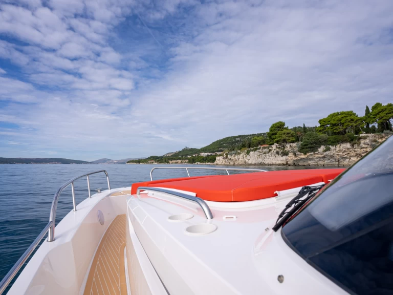 Wynajem Motorówka Nimbus z patentem 