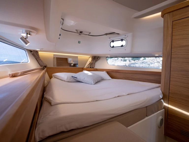 Wynajem Motorówka Nimbus z patentem 