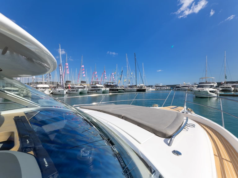 Wynajem łodzi Nimbus Nimbus 405 Coupé w Split na SamBoat 