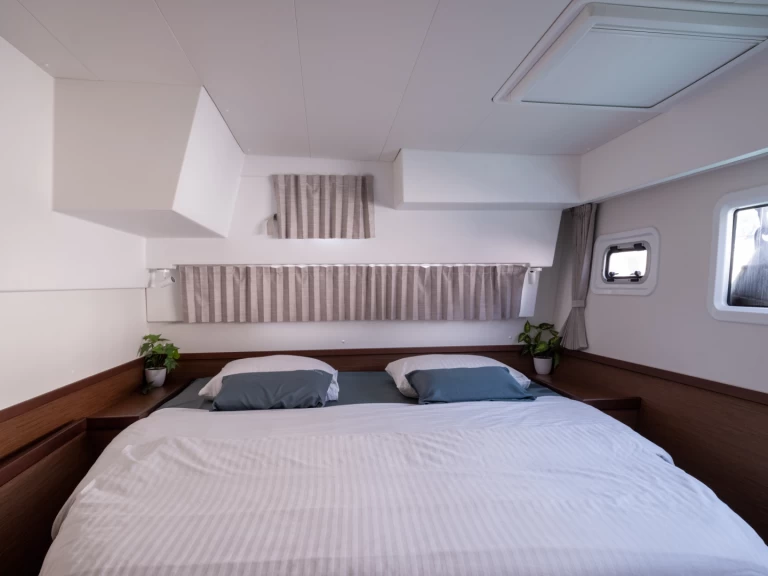 Wynajmij Lagoon Lagoon 42 w Dubrownik