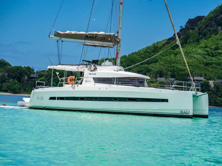 Wynajem łodzi Bali Bali 4.3 w Eden Island na SamBoat 