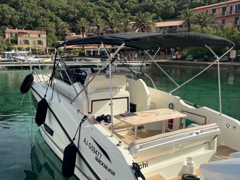 Wynajem łodzi Cannes tanio Activ 875 Sundeck
