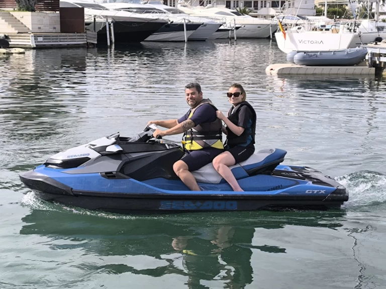 Wynajem łodzi Sea-Doo GTX 170 w Empuriabrava na SamBoat 