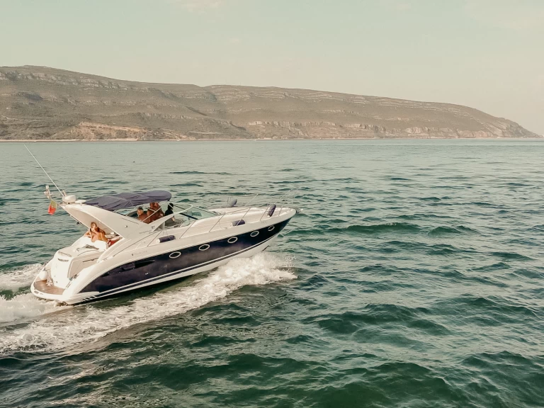 Luksusowy jacht do wynajmu w Comporta w najlepszej cenie