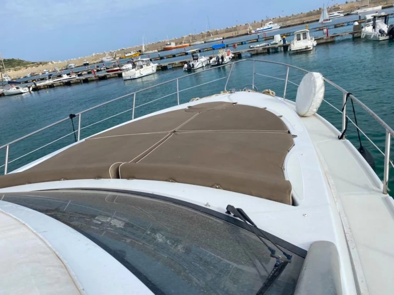 Wynajem Motorówka Rizzardi z patentem 