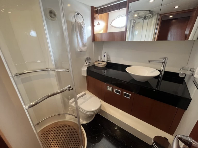 Wynajmij Luksusowy jacht z lub bez skippera Sunseeker w Ibiza Magna