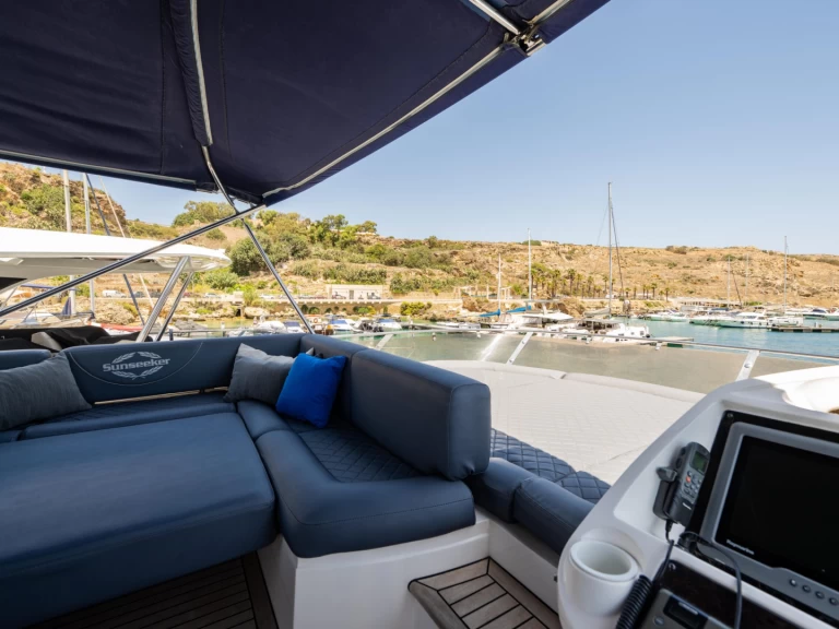 Wynajem łodzi Sunseeker Manhattan 73 w San Ġiljan na SamBoat 