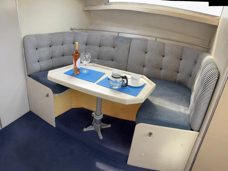 Motorówka do wynajmu w Marina de Portimão w najlepszej cenie