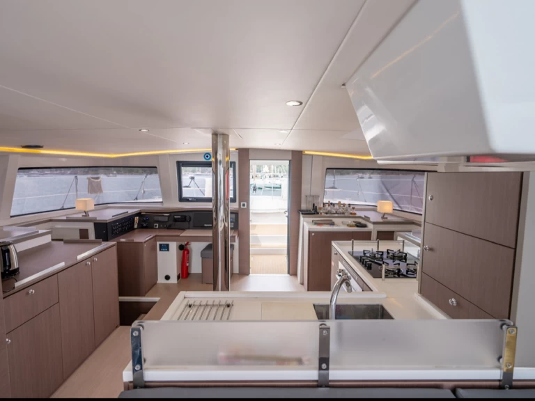 Katamaran do wynajmu w Gustavia w najlepszej cenie