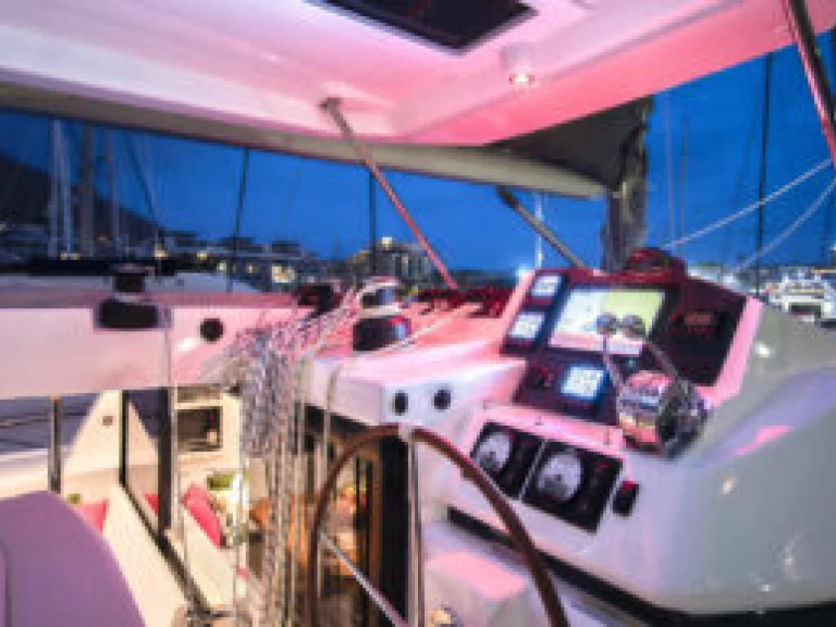Wynajmij Leopard Catamarans / Robertson & Caine Leopard 45 w Toulon