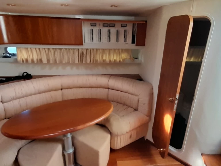 Wynajem łodzi Port Grimaud tanio Fiart Genius