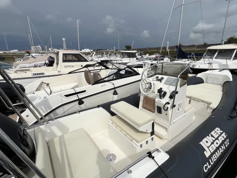Wynajem łodzi Royan tanio Clubman 22
