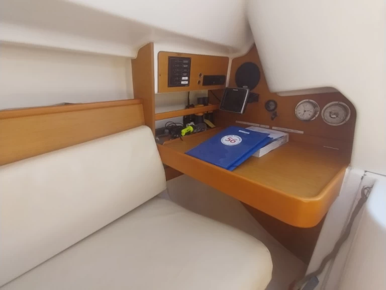 Wynajmij Żaglowiec z lub bez skippera Bénéteau w La Trinité-sur-Mer