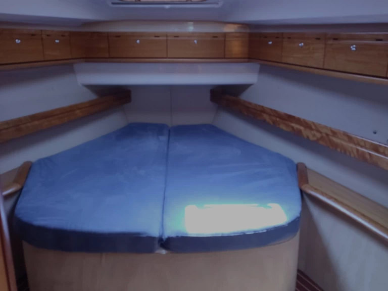 Żaglowiec do wynajmu w Le Grau-du-Roi w najlepszej cenie