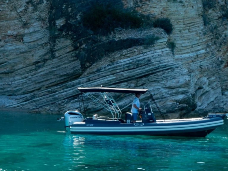 Wynajmij Łódż półsztywna z lub bez skippera Saver w Nomós Thesprotías