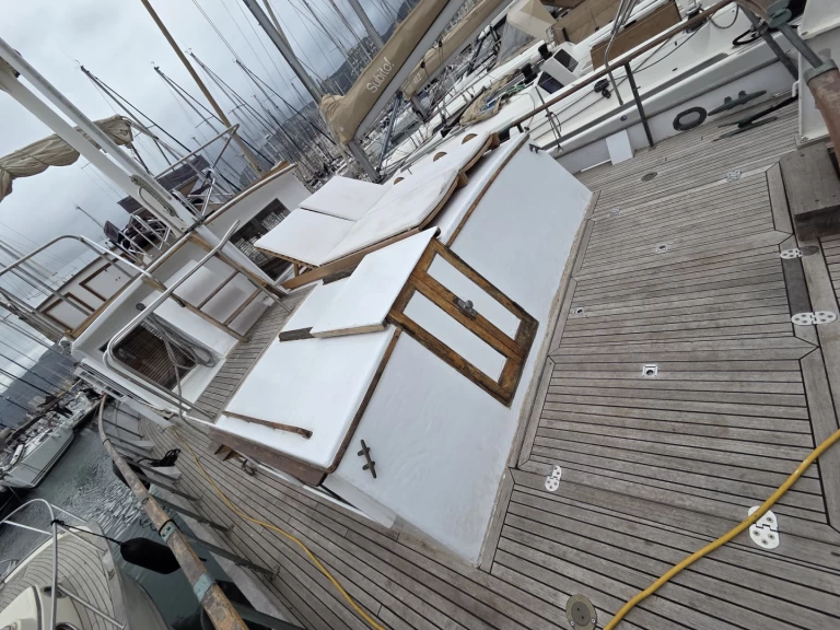 American-Marine Grand banks 42 classic między profesjonalistami a osobami prywatnymi w Toulon