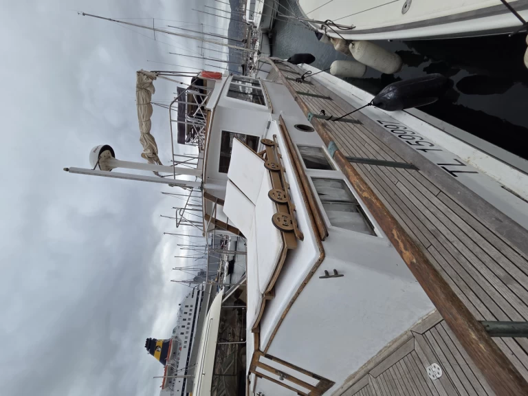 Motorówka do wynajmu w Toulon w najlepszej cenie