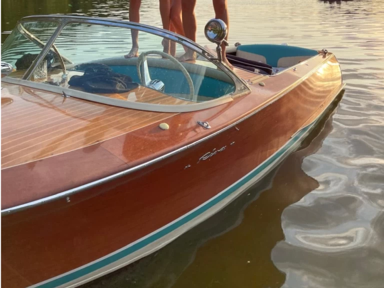 Wynajem w Monaco-Ville- Riva Super florida na SamBoat