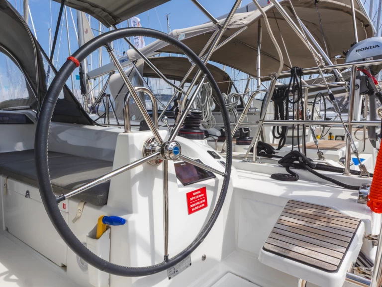 Wynajmij Bénéteau Oceanis 40.1 w Lefkáda