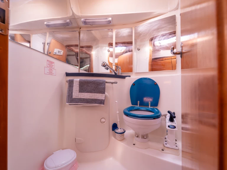 Wynajem Żaglowiec Bavaria z patentem 