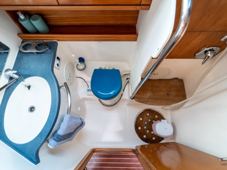 Wynajem łodzi Kavála tanio Bavaria 39 Cruiser