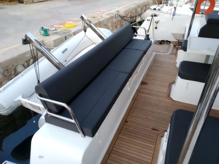 Wynajmij Fountaine Pajot Astrea 42 w Kallithéa