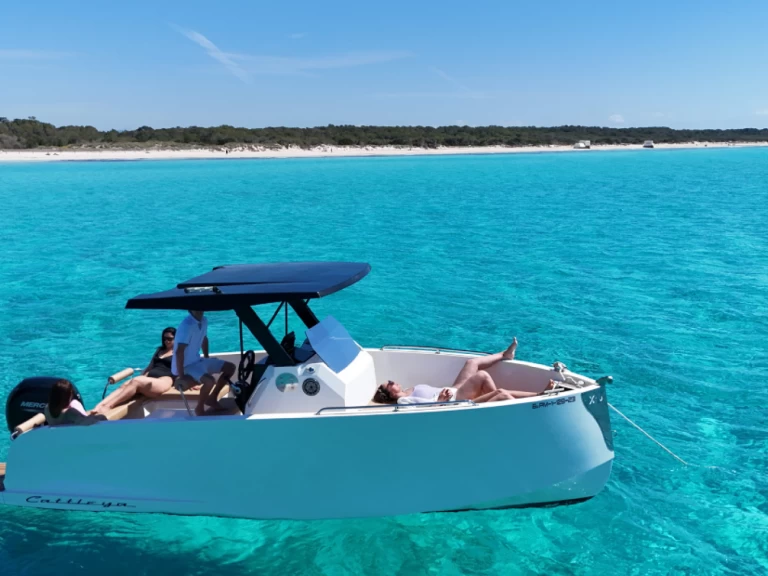 Wynajem łodzi Cattleya X6 w s'Estanyol de Migjorn na SamBoat 