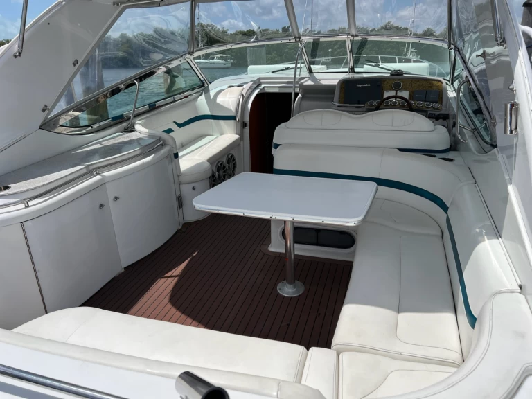 Wynajmij Formula 400 SS DIESEL w Miami