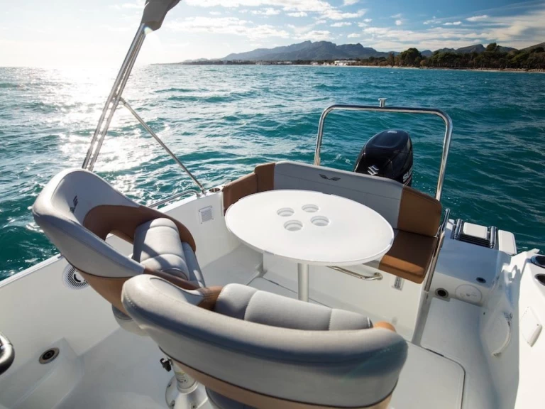 Wynajem łodzi Bénéteau Flyer 6 SPACEdeck w Mandelieu-la-Napoule na SamBoat 