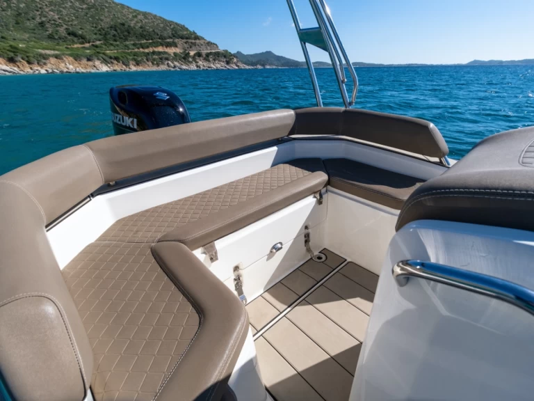 Wynajem Łódż półsztywna w Mandelieu-la-Napoule - Bsc 62 Classic