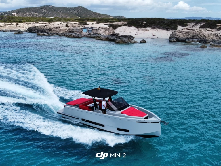 Wynajem Motorówka De Antonio z patentem 