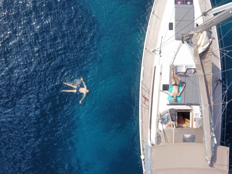 Jeanneau Sun Odyssey 509 między profesjonalistami a osobami prywatnymi w Valencia