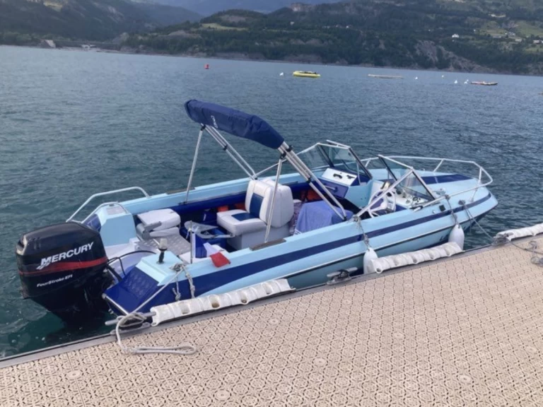 Wynajmij Glastron Ssv 172 w Conjux