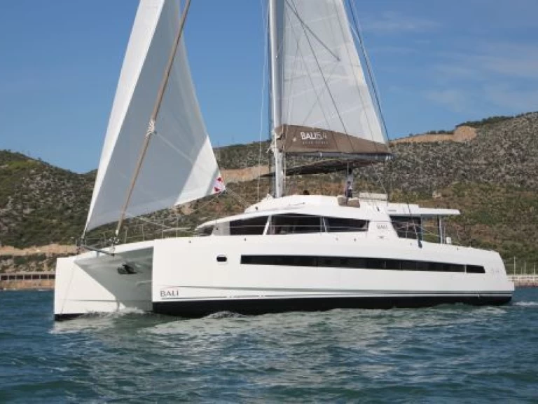 Wynajmij Bali Bali 5.4 w Anse Marcel
