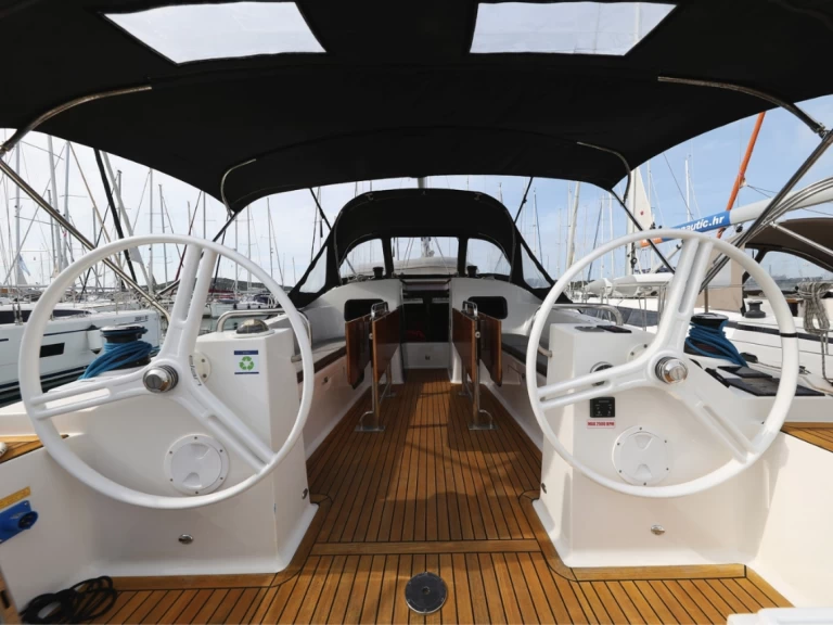 Wynajem Żaglowiec w Pirovac - Elan Impression 45.1