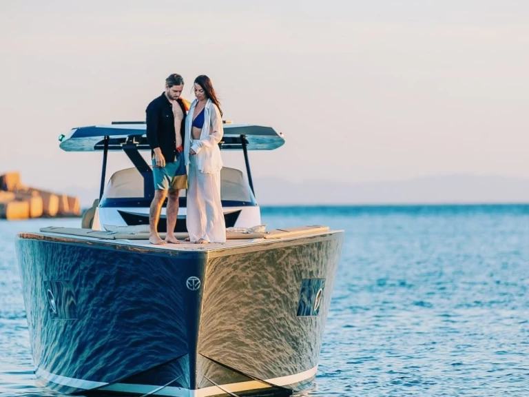 Wynajem Motorówka w Mahon - Tesoro T40