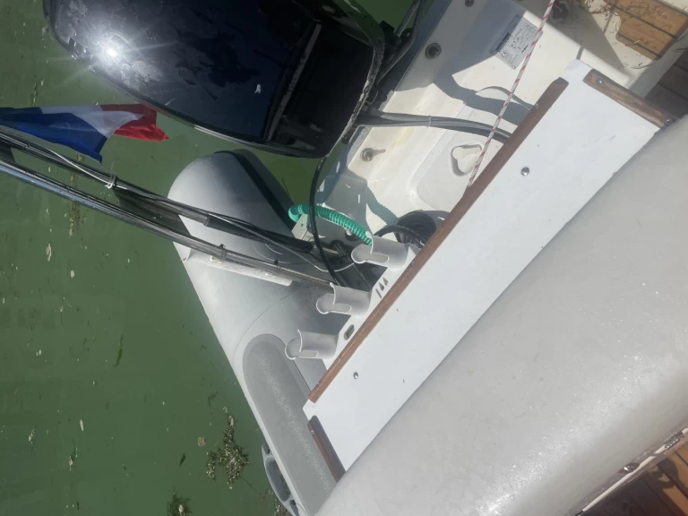 Wynajmij Łódż półsztywna z lub bez skippera Valiant w Courseulles-sur-Mer