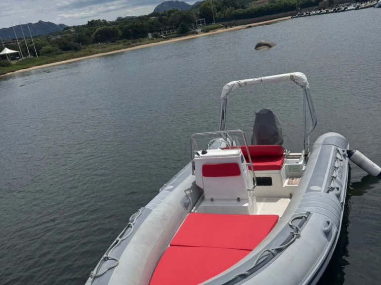 Wynajem Łódż półsztywna w Porto Rotondo - Lomac Lomac 520 OK