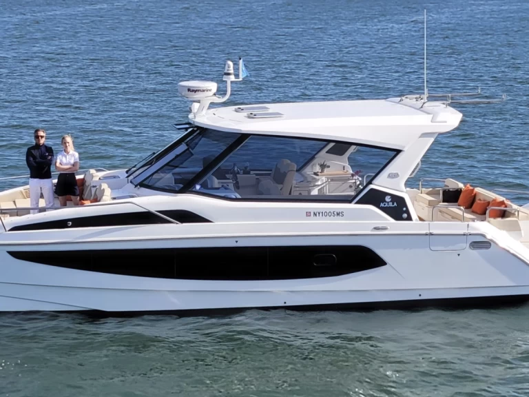 Wynajem Luksusowy jacht Aquila z patentem 