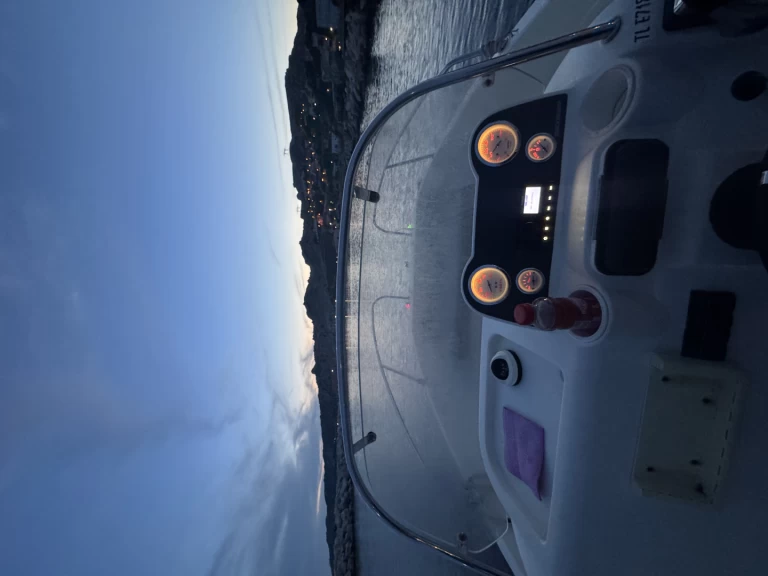 Wynajmij Quicksilver Activ 605 Open Pack Sport w Marsylia