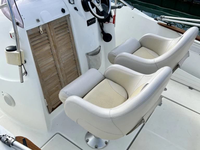 Bénéteau Flyer 650 Open między profesjonalistami a osobami prywatnymi w La Rochelle