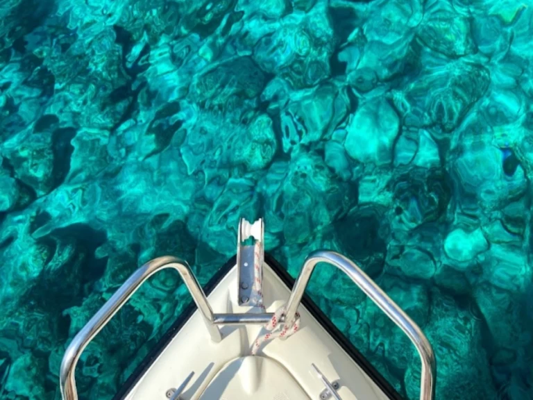 Wynajem Motorówka w Kerí - Poseidon bluewater 510