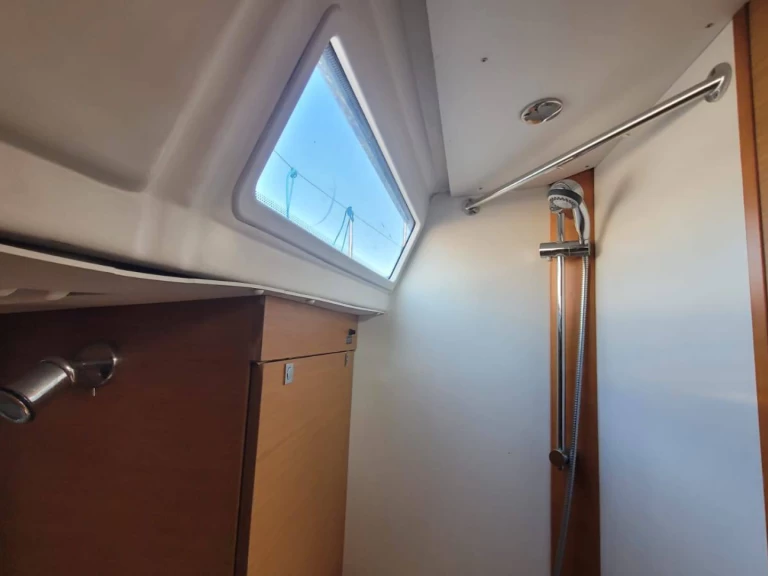 Wynajmij Jeanneau Sun Odyssey 379 Dl w Saint-Quay-Portrieux