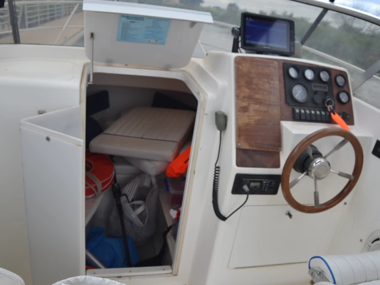 Motorówka do wynajmu w Palavas-les-Flots w najlepszej cenie