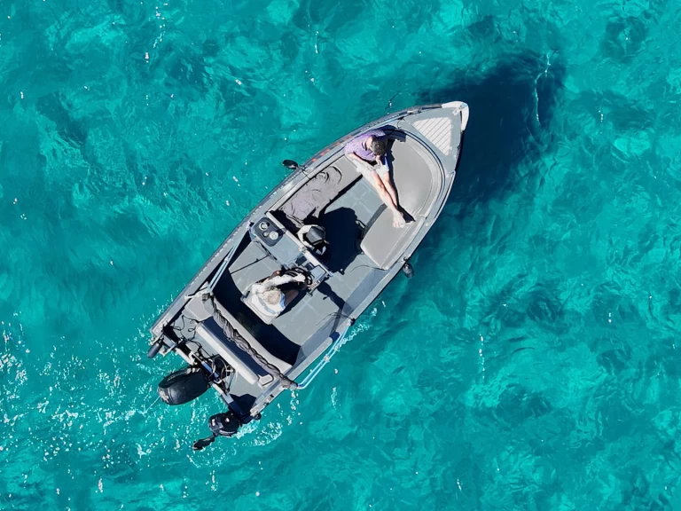  Lammos 450 XL między profesjonalistami a osobami prywatnymi w Alyki