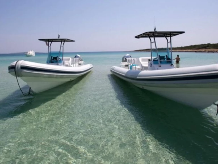 Wynajem Łódż półsztywna w Hvar - Lolivul Lolivul