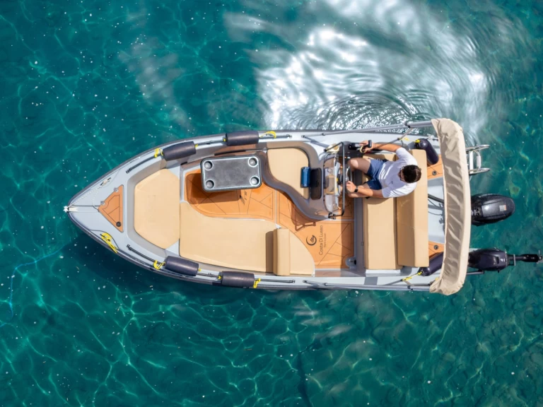 Nireus 490 optima między profesjonalistami a osobami prywatnymi w Vlychada