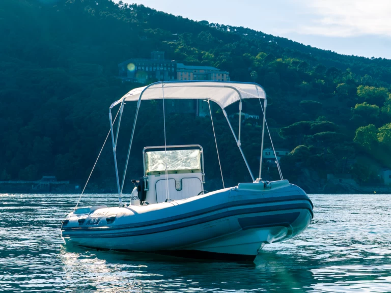 Bsc BSC 53 między profesjonalistami a osobami prywatnymi w Bocca di Magra