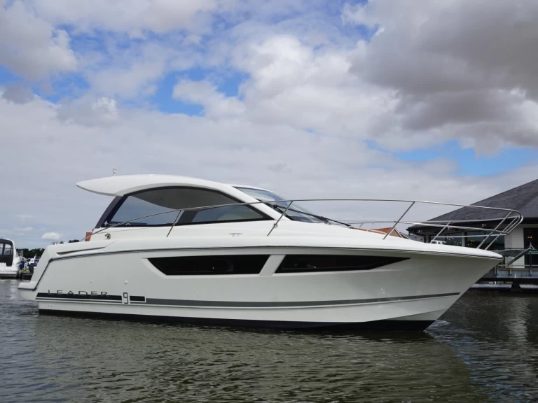 Wynajem w Saint-Raphael- Jeanneau Leader 9 na SamBoat