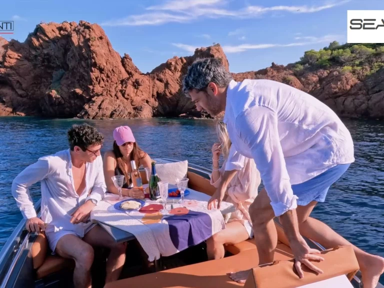 Wynajem Łódż półsztywna w Cogolin - Zar Sport Luxury